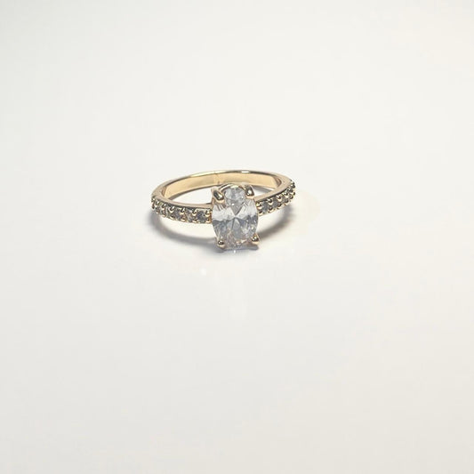 White-Gemstone ring