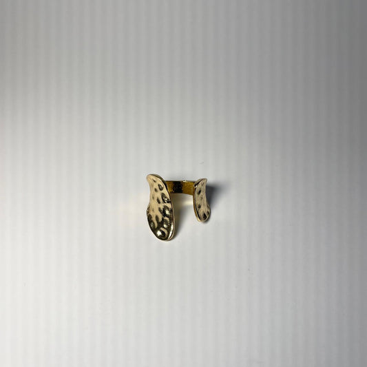 Domed ring