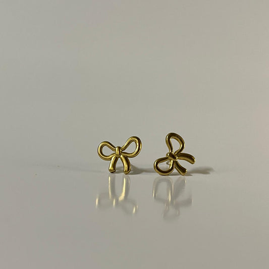 Bow Stud